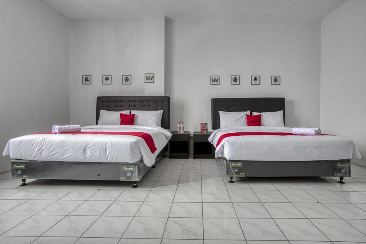เรดดอร์ซ พลัส เนียร์ จาการ์ต้า โกตาสเตชั่น Hotel จาการ์ตา ภายนอก รูปภาพ